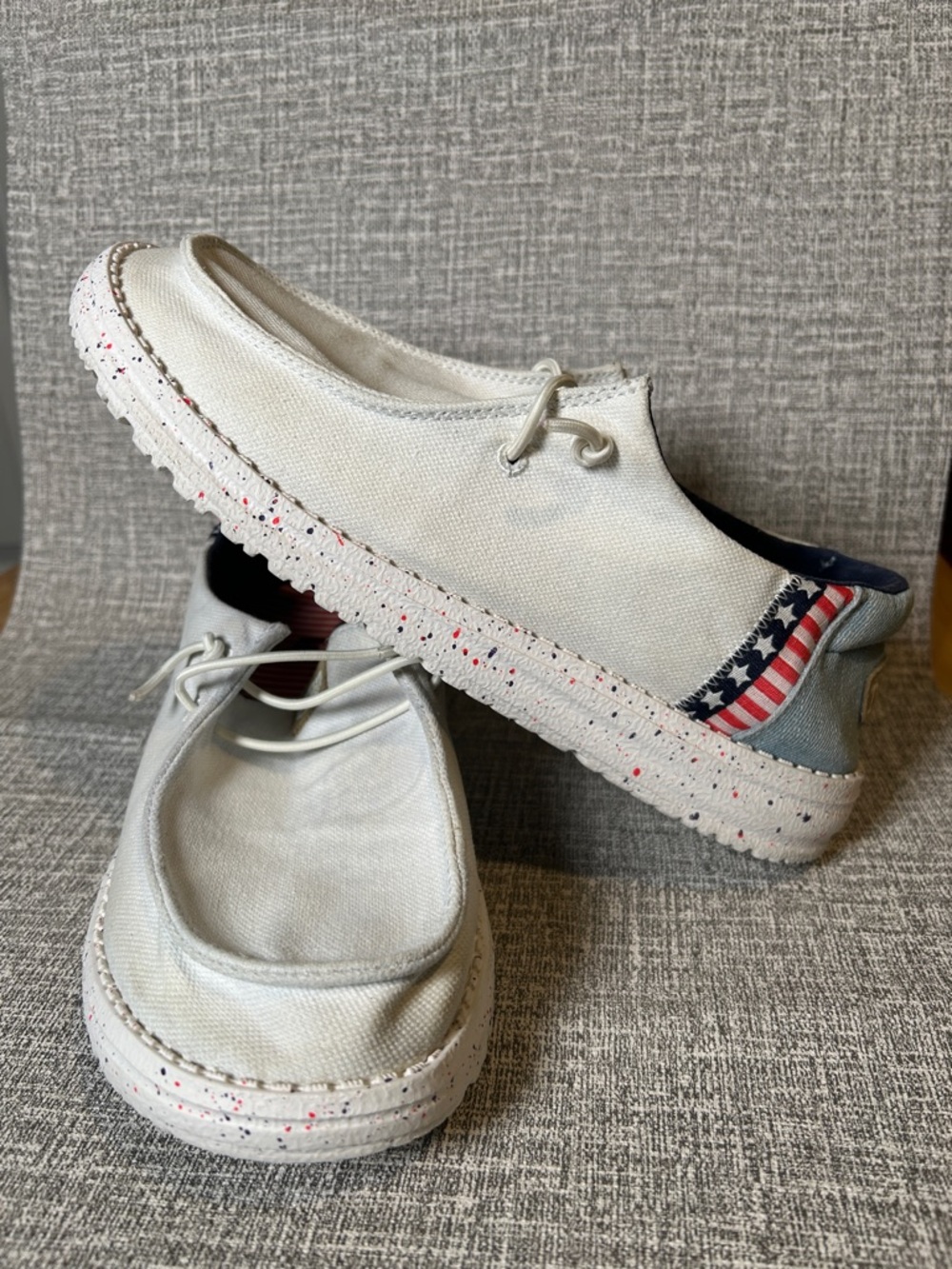Hey Dude White Canvas Slip-On Boat Shoes with Stars & Stripes Heel size 8 womens